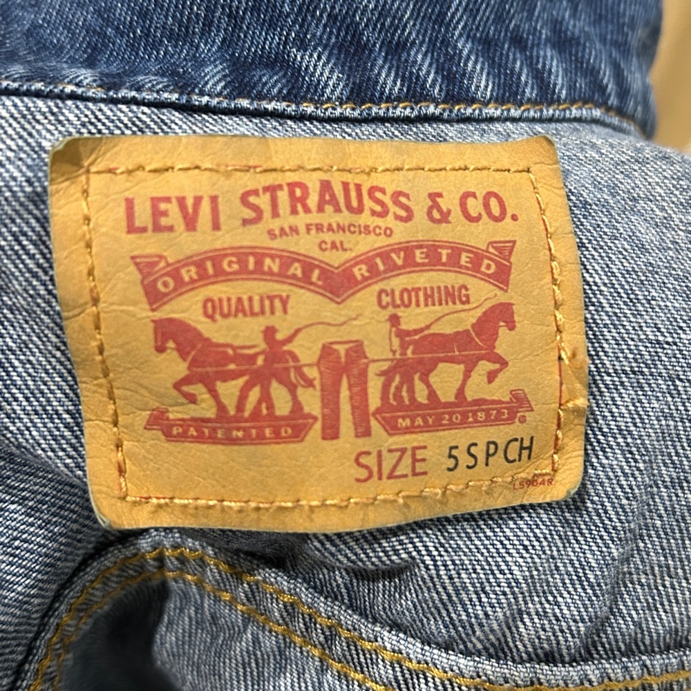 Levi's® Little Boys Denim Trucker Jacket |Size 5 - Picture 12 of 14